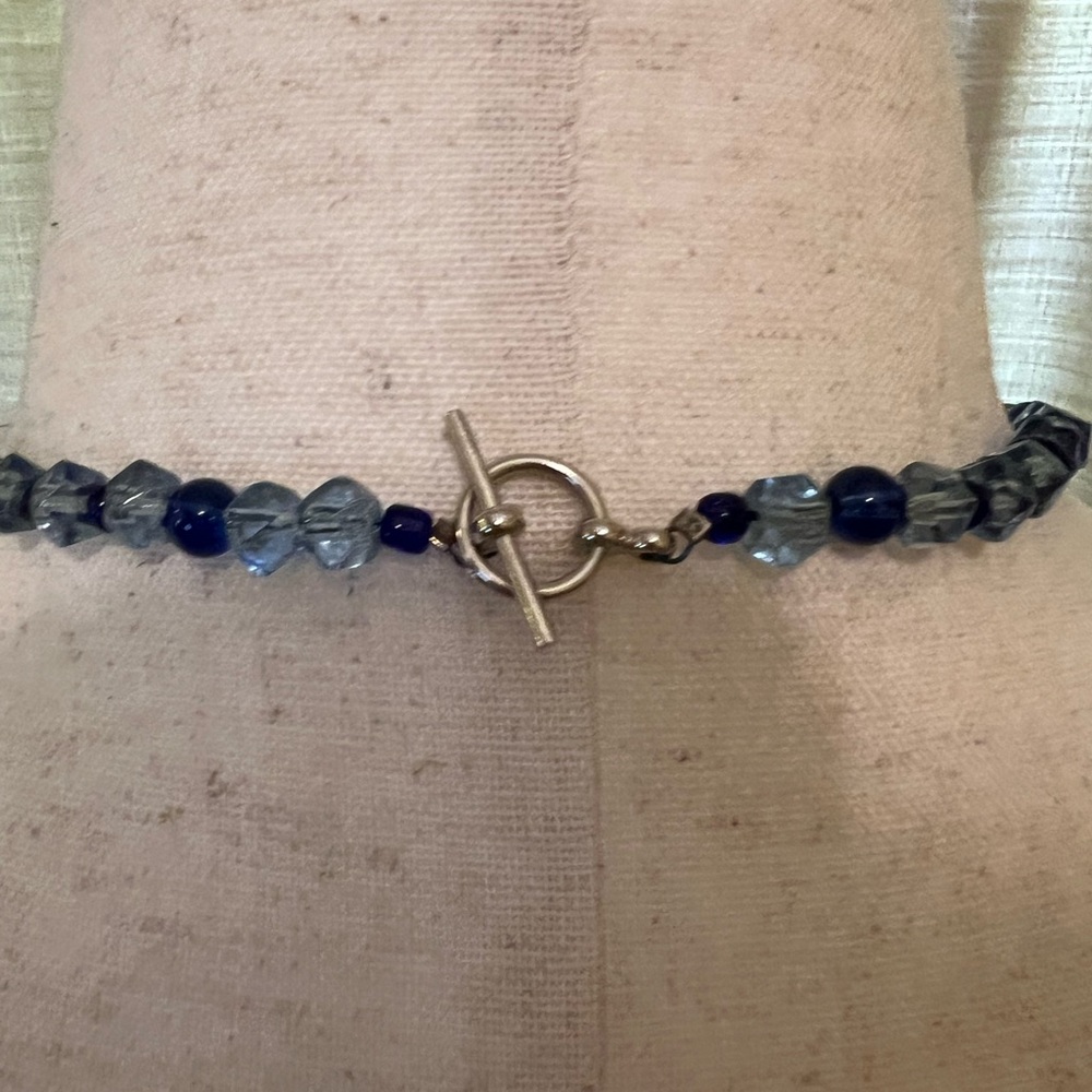 Blue Floral Bead Necklace with Lapis Lazuli and Glass Beads - Picture 7 of 7